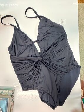 La Blanca Black Twist-Front One-Piece Swimsuit